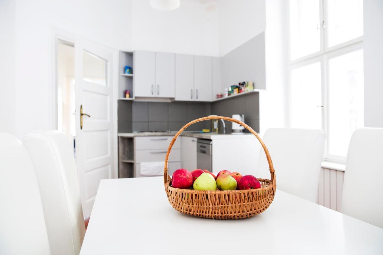 Hearth Of Belgrade Apartment Esterno foto